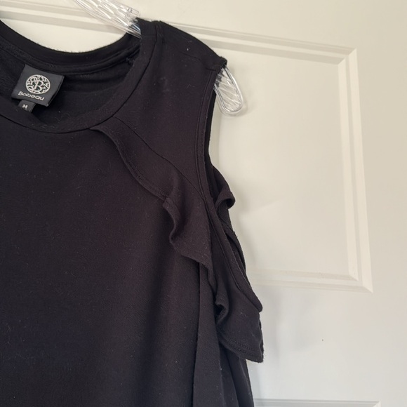 Bobeau Cold Shoulder Sweatshirt Medium Black - Picture 9 of 9